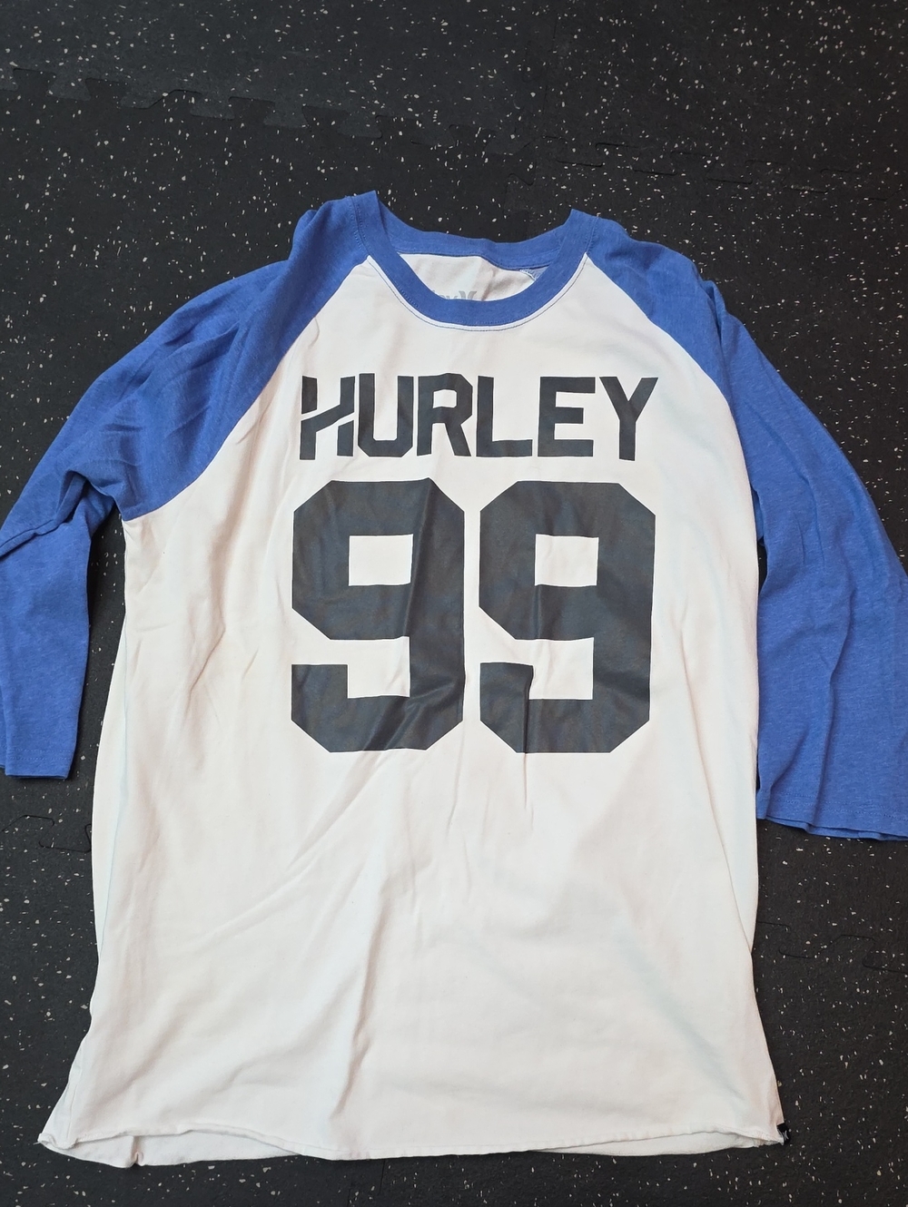 Hurley White & Blue Raglan Tee with '99' Front Graphic